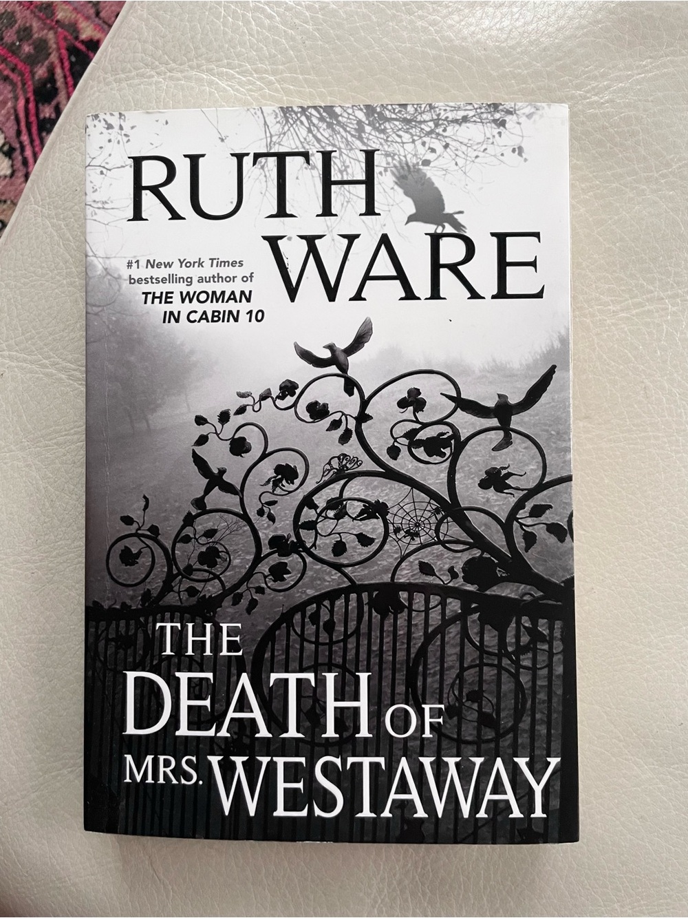 2/$20💥GIFTABLE! Ruth Ware, The Death of Mrs Westaway, Large Print Thriller